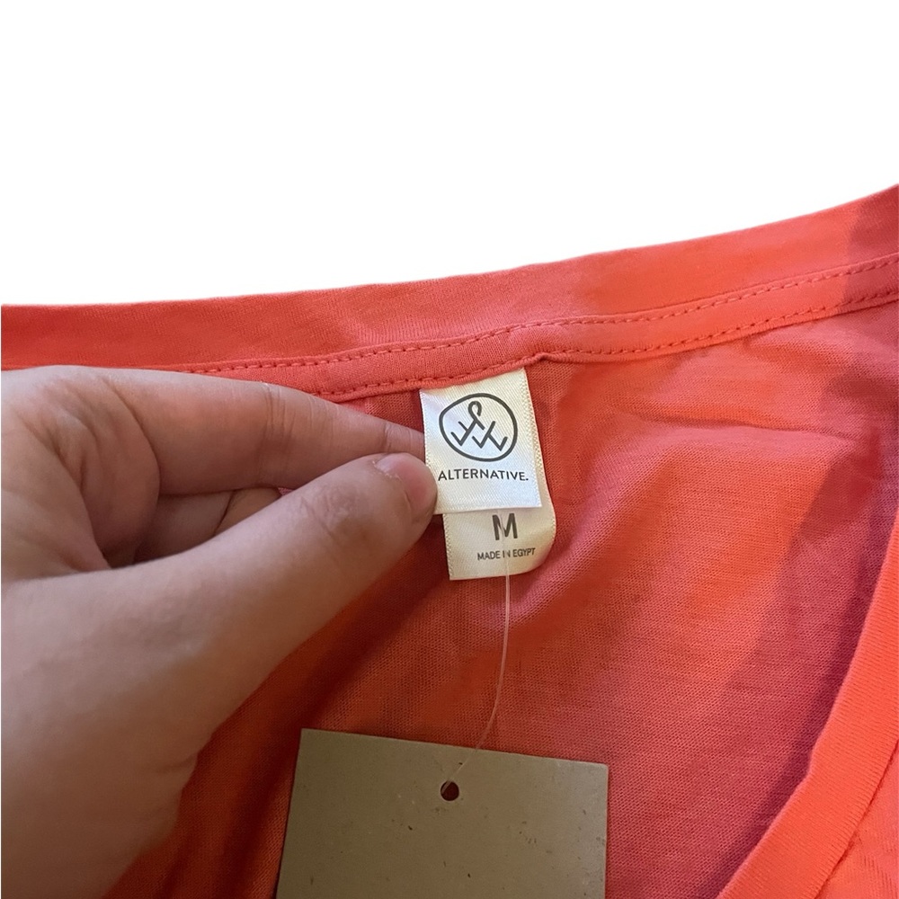 Bright pink alternative tank top - Picture 3 of 6